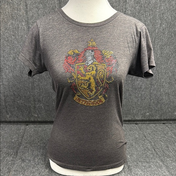 Warner Bros. Tops - Warner Bros Gray and Gold Fitted Short Sleeve T-Shirt